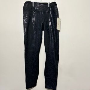 Fabletics Women's High-waisted Black Print Leggings